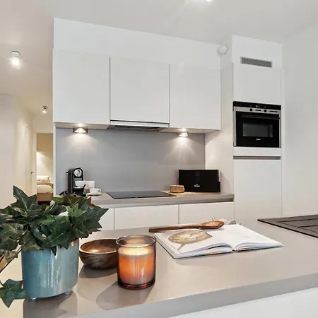 アパート Huswell - Two Bedroom In With Parking