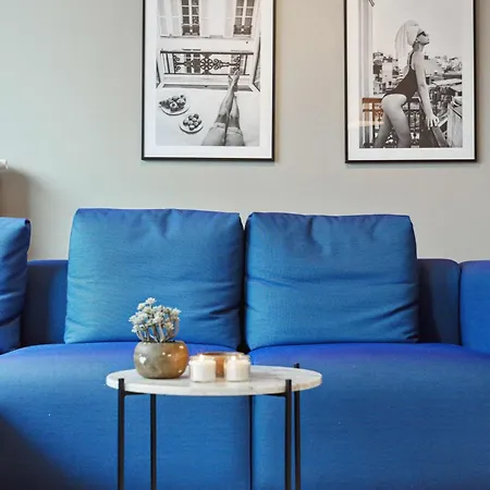 Huswell - Two Bedroom In With Parking クノック・ヘイスト