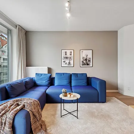 Huswell - Two Bedroom In With Parking *
