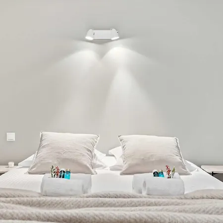 Huswell - Two Bedroom In With Parking クノック・ヘイスト